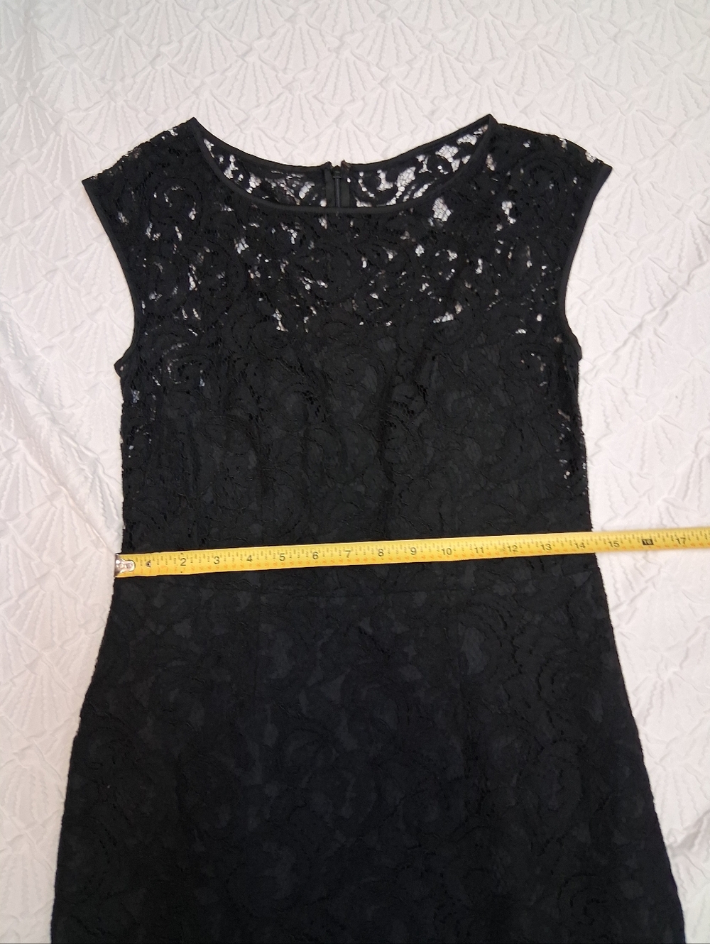 Banana Republic Black Lace Midi Dress with Cap Sleeves Size 6 Petite - Picture 11 of 17